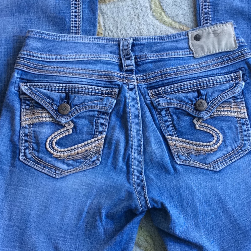 Jean - Picture 2 of 4